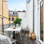 Lejlighed Leaves 2- Chic For 8 Persons In *