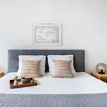 Leaves 2- Chic For 8 Persons In * København