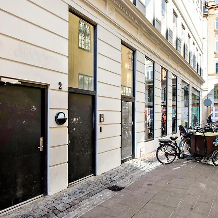 Apartament Sanders Leaves - Chic Three-bedroom In Downtown