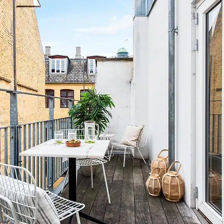 Daire Sanders Leaves - Chic Three-bedroom In Downtown *