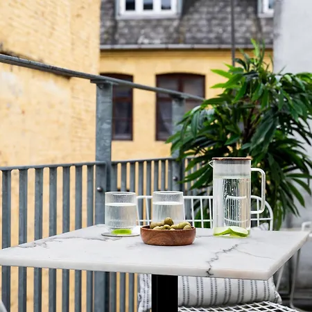 Apartmán Sanders Leaves - Chic Three-bedroom In Downtown *