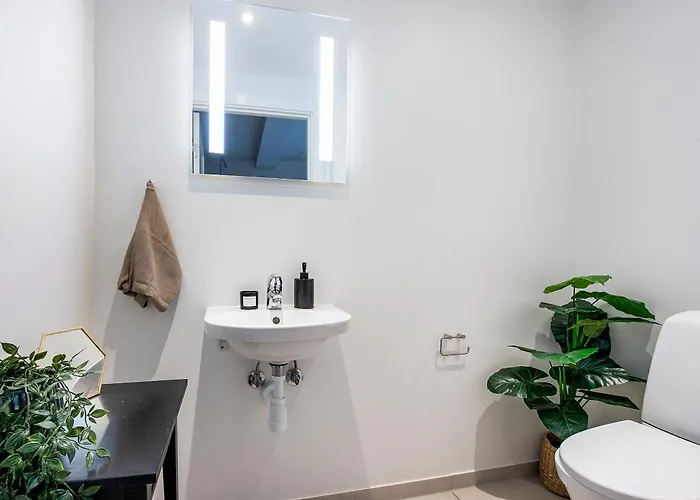 Leaves 2- Chic For 8 Persons In Apartmán *