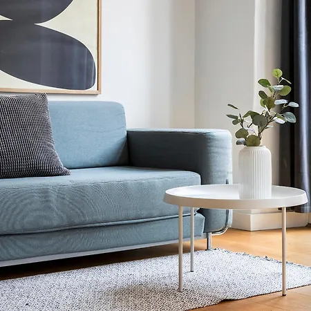 Sanders Leaves - Chic Three-bedroom In Downtown København
