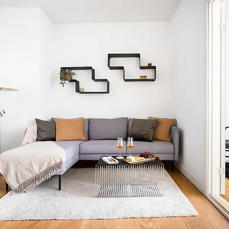 Sanders Leaves - Chic Three-bedroom In Downtown * København